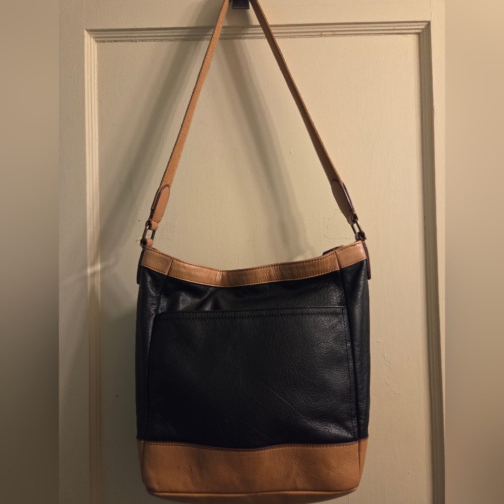 Margot Black and Tan Leather Shoulder Bag - Picture 2 of 6